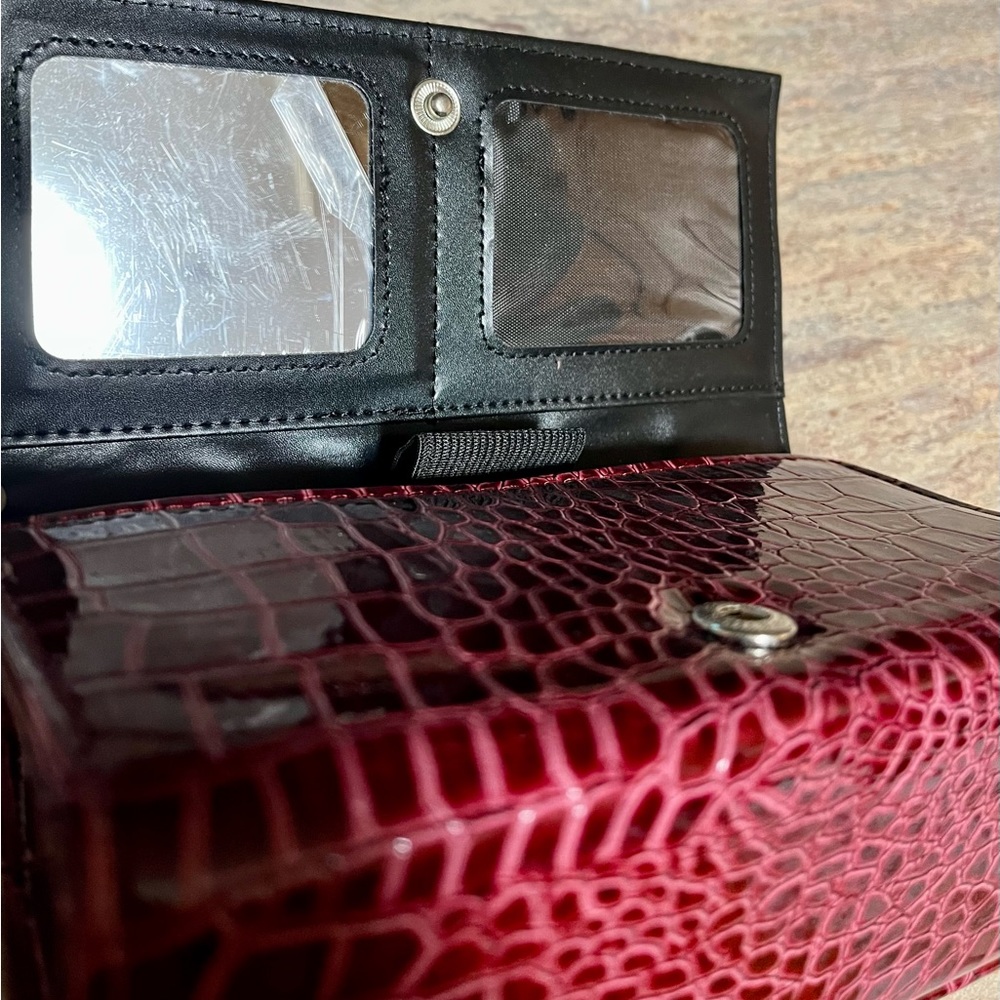 NWOT Just Solutions Eye Pockit burgundy Croco convertible clutch bag - Picture 4 of 15